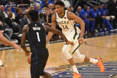 Orlando Magic, 19 Ocak 2019 Cumartesi günü Orlando Florida 'daki Amway Arena' da Milwaukee Doları 'na ev sahipliği yapıyor..