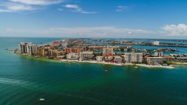 Şehir plajlı sahil manzarası çok güzel.