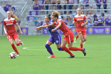 Orlando Pride 22 Nisan 2017 'de Orlando City Stadyumu' nda Washington Spirit 'e ev sahipliği yaptı..  
