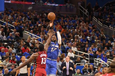 Orlando Magic 17 Ekim 2018 'de Orlando Florida' daki Amway Center 'da Miami Heat' i sunar..
