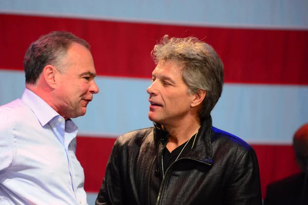 Cantante Jon Bon Jovi Actúa State Street Theater Apoyo Candidatura — Foto de Stock