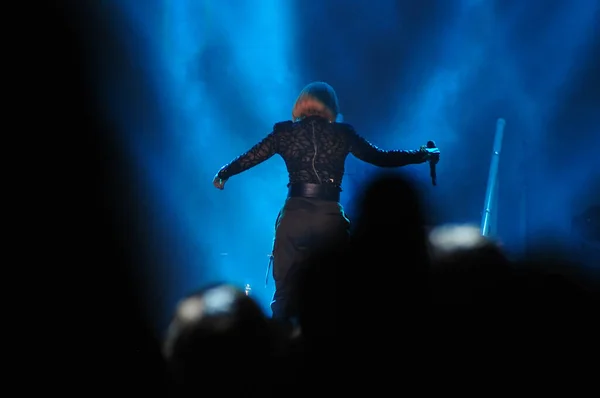 歌手Mary Blige和Tamar Braxton于2015年11月7日在佛罗里达州奥兰多的Cfe竞技场表演 — 图库照片
