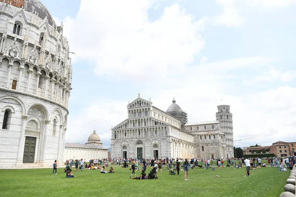 Talya Turistik Bir Yer Pisa Nın Eğimli Kulesi — Stok fotoğraf