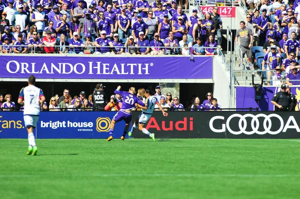 Orlando City SC, 6 Mart 2016 tarihinde Orlando Florida 'daki Citrus Bowl' da Real Salt Lake 'e ev sahipliği yaptı.. 