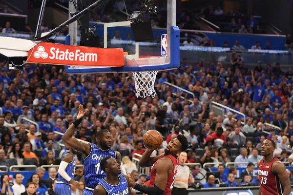 Orlando Magic 17 Ekim 2018 'de Orlando Florida' daki Amway Center 'da Miami Heat' i sunar..