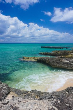 George Town 'daki Caymond Adası' ndaki en güzel plajların güzel manzarası.