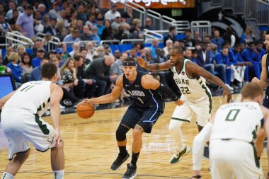 Orlando Magic, Orlando, Florida, ABD 'deki Amway Center' da Milwaukee Bucks 'a ev sahipliği yapıyor. 1 Kasım 2019.  