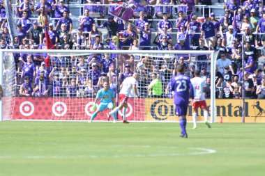 Orlando City SC, 9 Nisan 2019 'da Orlando, Florida' daki Citrus Bowl 'da New York Red Bulls' a ev sahipliği yapıyor..  