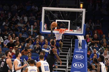Orlando Magic 25 Ekim 2018 'de Orlando Florida' daki Amway Center 'da Portland Trail Blazers' ı sunar.. 