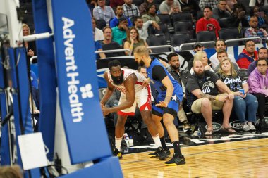 Orlando Magic, 13 Aralık 2019 Cuma günü Orlando, Florida 'daki Amway Center' da Houston Rockets 'a ev sahipliği yapıyor.