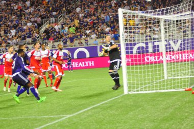 Orlando City SC, 8 Mayıs 2015 'te Florida' daki Kamp Dünyası Stadyumu 'nda Los Angeles Galaksisi' ne ev sahipliği yaptı.. 