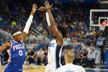 Orlando Magic 27 Aralık 2019 Cuma günü Orlando, Florida 'daki Amway Arena' da Philadelphia 76ers 'a ev sahipliği yapıyor..