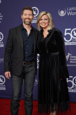 15 Ekim 2019 'da Nashville, Tennessee' deki Linbscome Üniversitesi 'nde verilen 50. GMA Dove Ödülleri sırasında kırmızı halı. 