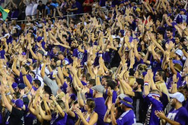 Orlando City, 24 Ağustos 2016 'da Orlando Florida' daki Kamp Dünyası Stadyumunda Toronto FC 'ye ev sahipliği yaptı..