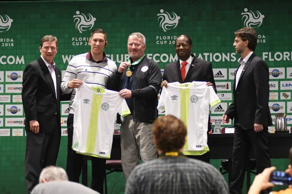 Basın Konferansı futbolcularının görüntüsü