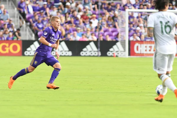 Orlando City 8 Nisan 2018 'de Orlando Florida' daki Exploria Stadyumu 'nda Portland Timbers' a ev sahipliği yaptı.. 