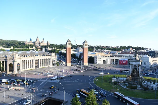 Eski şehrin eski bina cephelerinin güzel manzarası, şehir manzarası, ana meydan. 