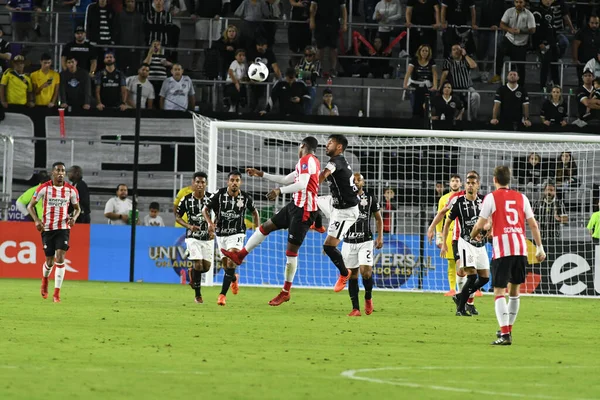 Korintliler, 10 Ocak 2018 'de Orlando City Stadyumu' nda düzenlenen Florida Kupası 'nda PSV Eindhoven' a karşı.. 