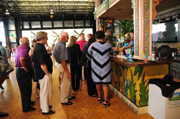 19 Eylül 2015 'te, Bebekler için Kahramanlar Sanford Florida' da bir bağış etkinliğine ev sahipliği yaptı..  