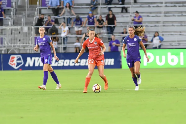 Orlando Pride 28 Haziran 2018 'de Orlando City Stadyumu' nda Houston Dash 'e ev sahipliği yaptı..  