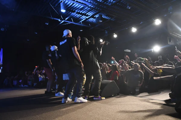 Crossover Kilisesi, 6 Ekim 2018 'de Tampa Florida' daki Crossover Kilisesi 'nde iki yıllık lezzet festivaline ev sahipliği yapıyor..  