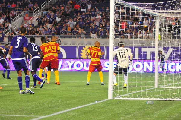 Orlando City SC, 29 Haziran 2016 'da Orlando Florida' daki Kamp Dünyası Stadyumu 'nda Fort Lauderdale Strikers' a ev sahipliği yaptı..