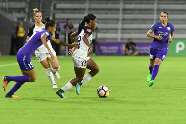 Orlando Pride, 23 Mayıs 2018 'de Orlando Florida' daki Exploria Stadyumu 'nda Kuzey Carolina Cesareti' ne ev sahipliği yapmaktadır..  