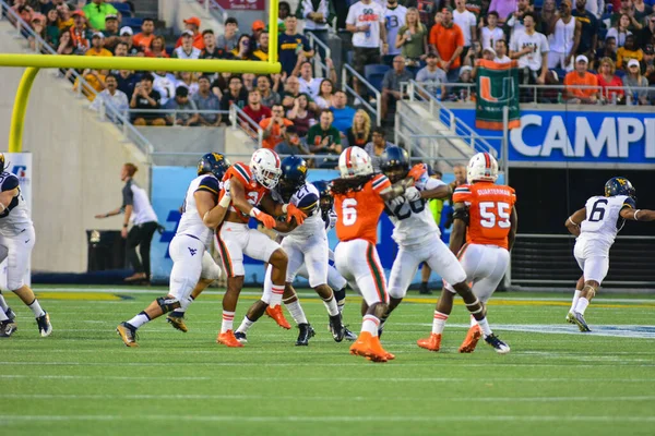 West Virginia Mountaineers Affronta Miami Hurricanes Durante 71St Russell Bowl — Foto Stock