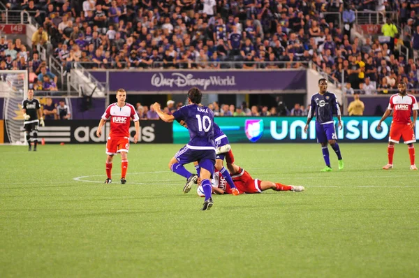Orlando City SC, 8 Mayıs 2015 'te Florida' daki Kamp Dünyası Stadyumu 'nda Los Angeles Galaksisi' ne ev sahipliği yaptı.. 