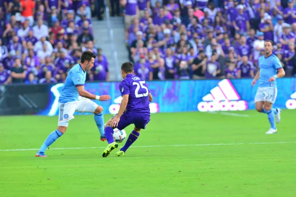 Orlando City, 5 Mart 2017 'de Orlando City Stadyumu' nda NYC FC 'ye ev sahipliği yaptı..  