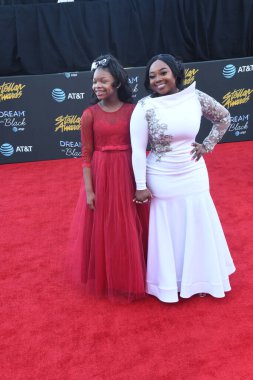 Kırmızı Halı Fotoğrafları 29 Mart 2019 Cumartesi günü Las Vegas 'taki Orleans Resort' ta düzenlenen 34. Yıldız Ödülleri sırasında çekildi.