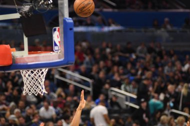 Orlando Magic, 19 Aralık 2018 tarihinde Orlando Florida 'daki Amway Center' da San Antonio Spurs 'a ev sahipliği yapmaktadır.. 