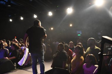 Crossover Kilisesi, 6 Ekim 2018 'de Tampa Florida' daki Crossover Kilisesi 'nde iki yıllık lezzet festivaline ev sahipliği yapıyor..  