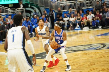 Orlando Magic 27 Aralık 2019 Cuma günü Orlando, Florida 'daki Amway Arena' da Philadelphia 76ers 'a ev sahipliği yapıyor..