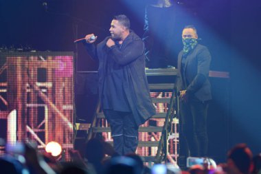 Baba Yankee ve Don Omar 7 Ağustos 2016 'da Orlando Florida' daki Amway Center 'da konser verdiler..  