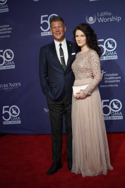 15 Ekim 2019 'da Nashville, Tennessee' deki Linbscome Üniversitesi 'nde verilen 50. GMA Dove Ödülleri sırasında kırmızı halı. 