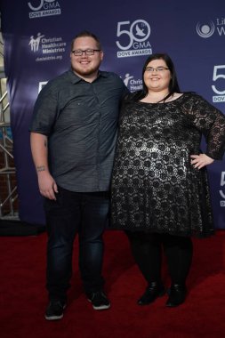 15 Ekim 2019 'da Nashville, Tennessee' deki Linbscome Üniversitesi 'nde verilen 50. GMA Dove Ödülleri sırasında kırmızı halı. 