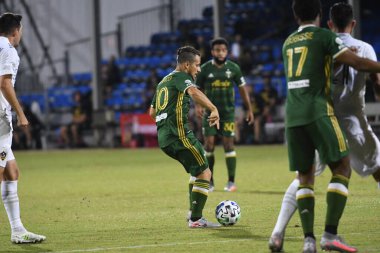 Los Angeles Galaksisi, 14 Temmuz 2020 'de Orlando Florida ABD' deki ESPN Vahşi Spor Dünyası 'nda düzenlenen MLS Sırt Turnuvası sırasında Portland Timbers ile karşı karşıya geldi.