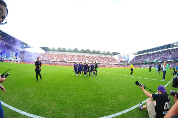 Orlando City, 5 Mart 2017 'de Orlando City Stadyumu' nda NYC FC 'ye ev sahipliği yaptı..