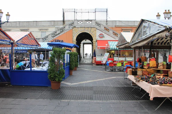 17 Mayıs 2014 'te Fransa' nın güneyindeki Güzel Şehir.  