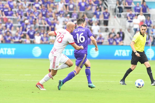 Orlando City, 31 Mart 2018 'de Orlando Florida' daki Exploria Stadyumu 'nda New York Red Bulls' a ev sahipliği yaptı..