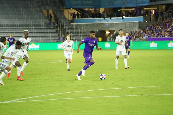 Orlando City SC, 19 Haziran 2019 Çarşamba günü Orlando 'daki Exploria Stadyumu' nda düzenlenen ABD Açık Kupası sırasında New England Devrimi 'ne ev sahipliği yaptı.