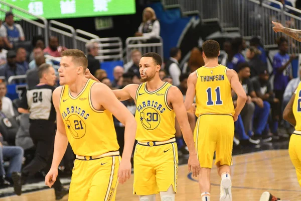 Orlando Magic Gastheer Van Golden State Warriors Het Amway Center — Stockfoto