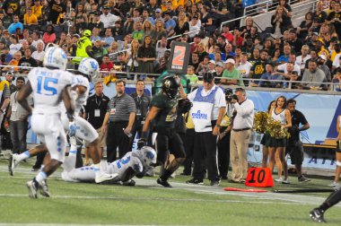 Kuzey Carolina 29 Aralık 2015 tarihinde Orlando Florida 'daki Kamp Dünya Stadyumu' nda oynanan Russell Atletizm Kupası 'nda Baylor ile karşılaşacak.. 