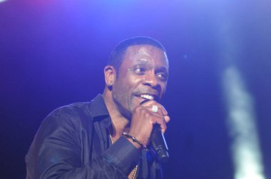 R & B Şarkıcıları Keith Sweat, Jagged Edge, Dru Hill ve Sisqo 15 Kasım 2014 'te Orlando Florida' daki CFE Arena 'da sahne aldılar..  