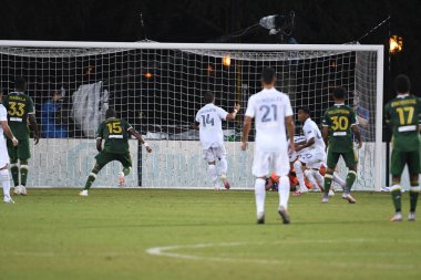 Los Angeles Galaksisi, 14 Temmuz 2020 'de Orlando Florida ABD' deki ESPN Vahşi Spor Dünyası 'nda düzenlenen MLS Sırt Turnuvası sırasında Portland Timbers ile karşı karşıya geldi.