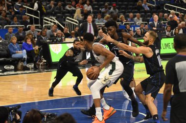 Orlando Magic, 19 Ocak 2019 Cumartesi günü Orlando Florida 'daki Amway Arena' da Milwaukee Doları 'na ev sahipliği yapıyor..