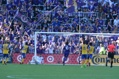 Orlando City 29 Nisan 2017 'de Orlando, Florida' daki Orlando City Stadyumu 'nda Colorado Rapids' e ev sahipliği yaptı.)