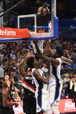 Orlando Magic 25 Ekim 2018 'de Orlando Florida' daki Amway Center 'da Portland Trail Blazers' ı sunar.. 