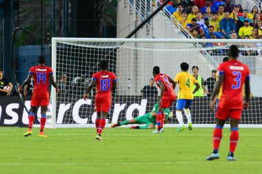 Brezilya, 8 Haziran 2016 tarihinde Orlando Florida 'daki Copa America Centenario' da Haiti ile karşılaştı..